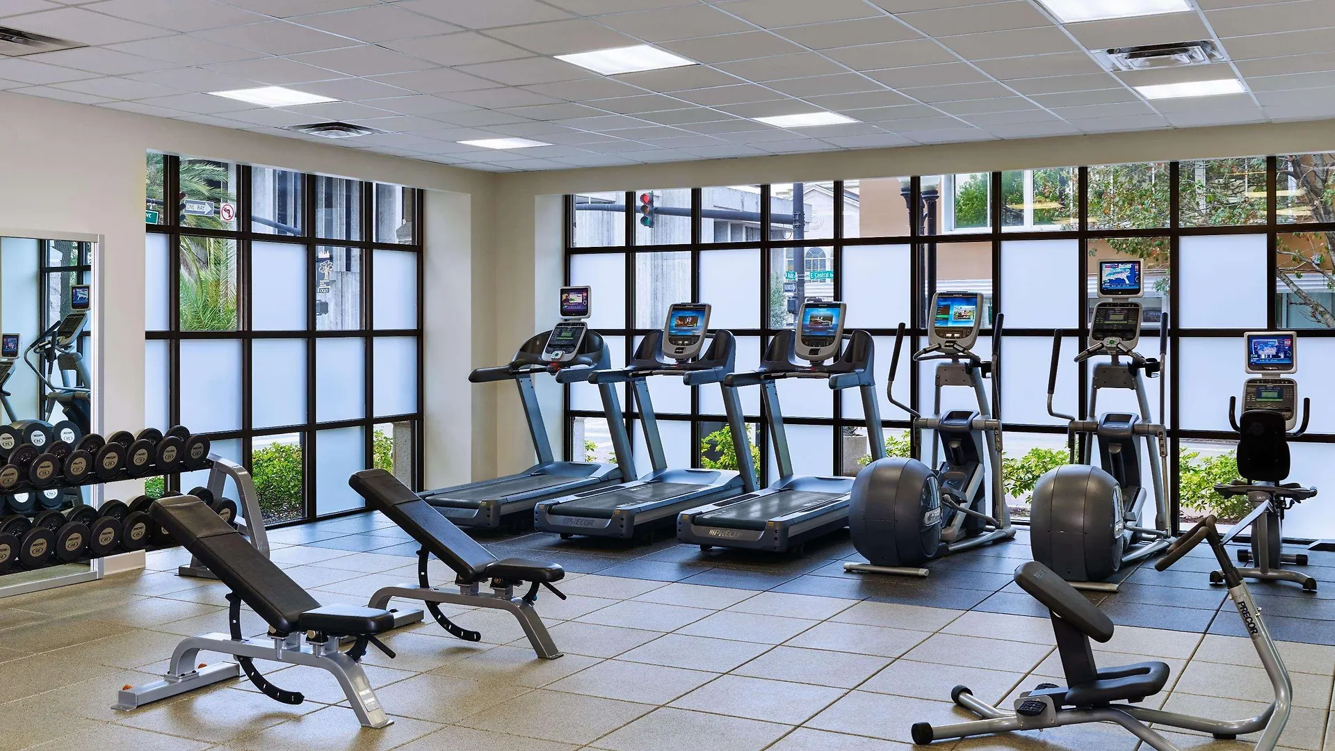 Hotel Embassy Suites By Hilton Orlando Downtown