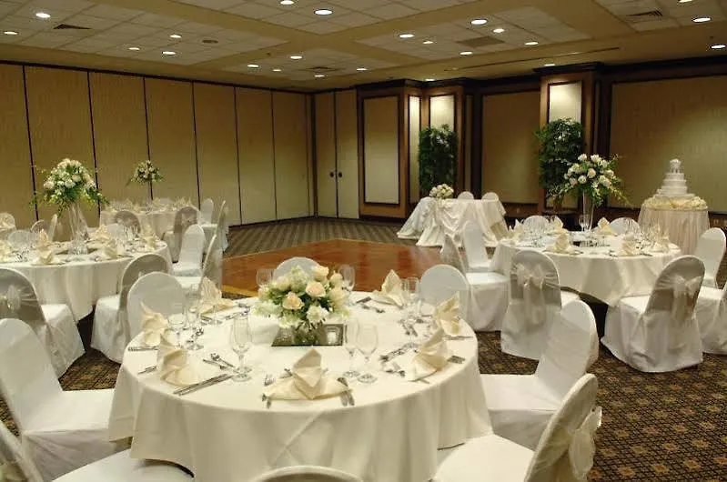 Embassy Suites By Hilton Orlando Downtown 3*,