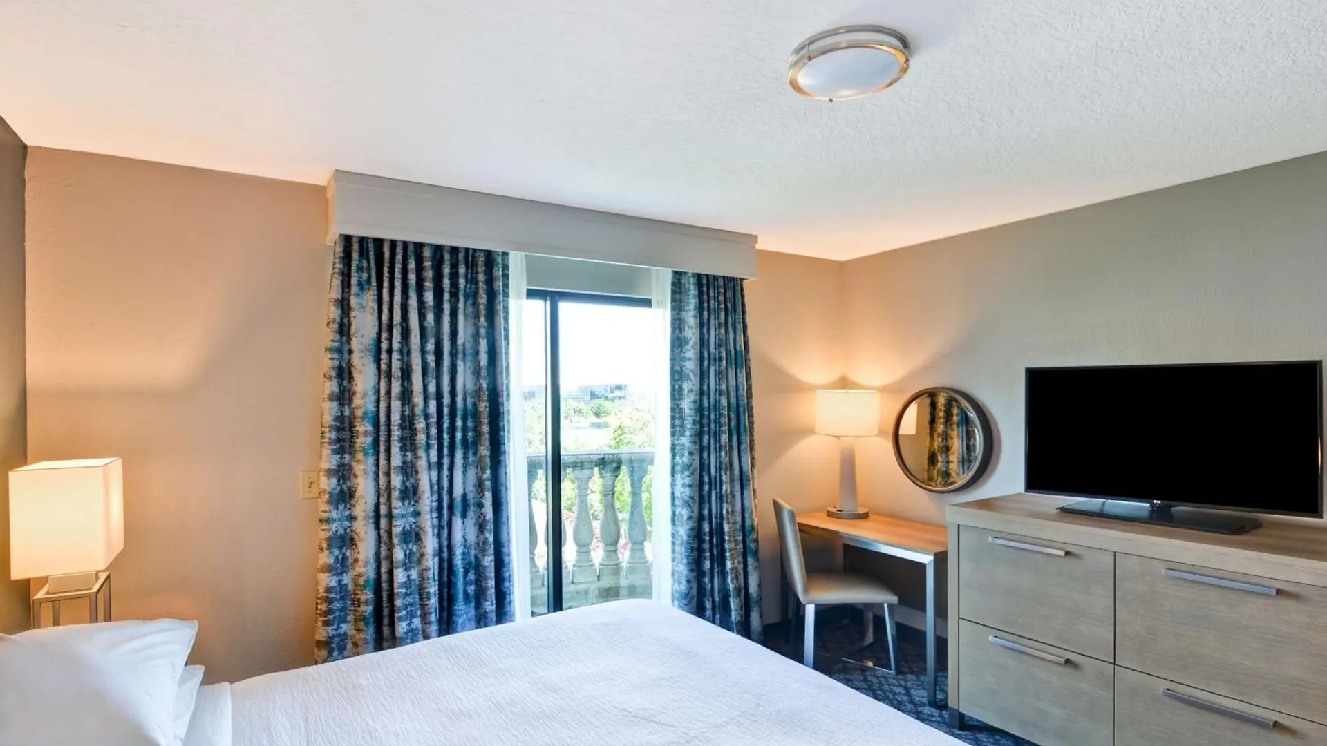 Embassy Suites By Hilton Orlando Downtown Ξενοδοχείο